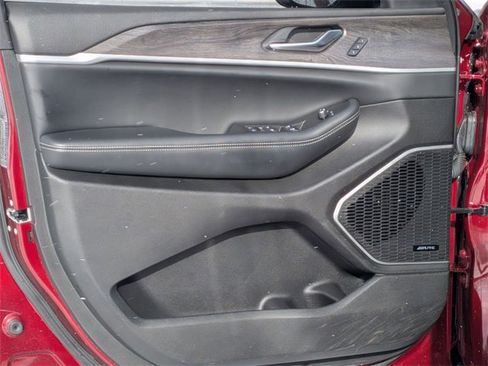 Used 2022 Jeep Grand Cherokee Limited 4xe image 14