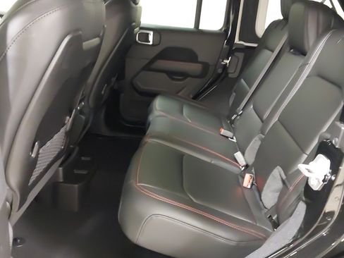 New 2026 Jeep Wrangler Unlimited Rubicon image 38