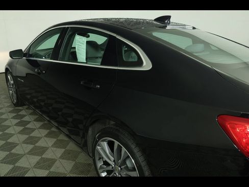 Used 2025 Chevrolet Malibu LT FWD image 17