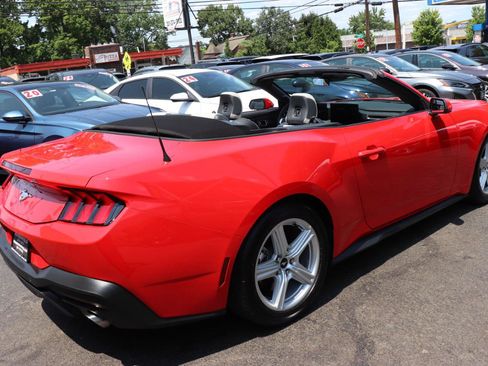 Used 2026 Ford Mustang Premium RWD image 5