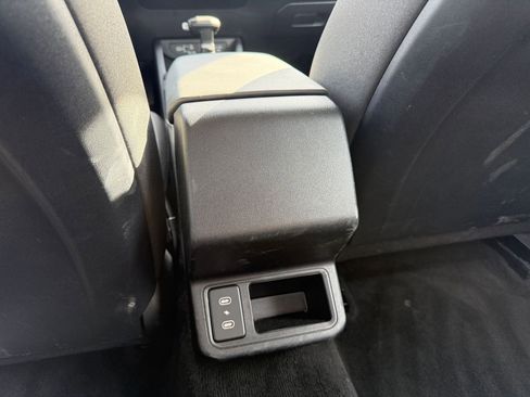 Used 2025 Kia K4 LXS image 25