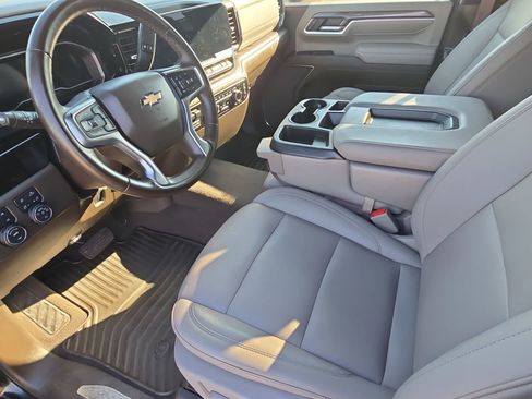 Used 2025 Chevrolet Silverado 2500 LTZ image 16