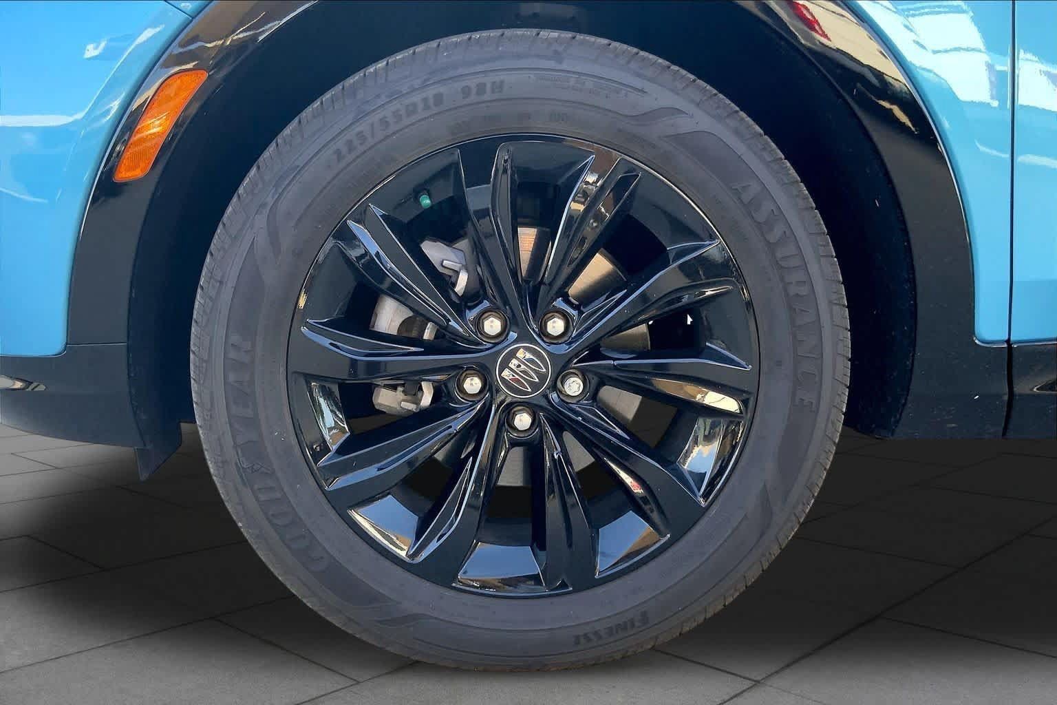 Used 2026 Buick Envista Sport Touring w/ Convenience I Package FWD image 11