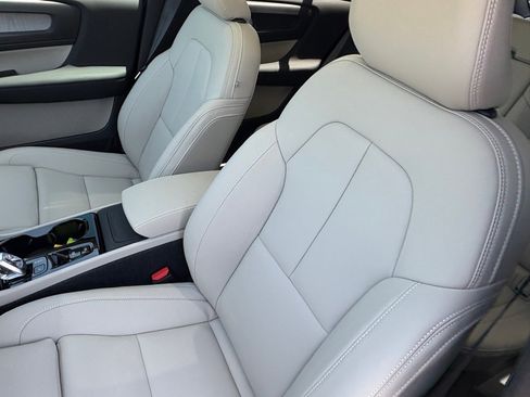 New 2026 Volvo XC40 B4 Plus w/ Protection Package Premier image 17