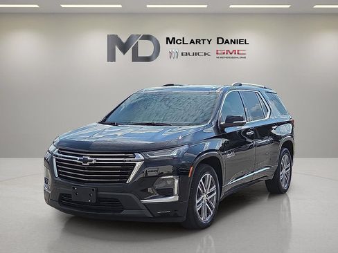 Used 2022 Chevrolet Traverse High Country AWD/4WD image 3
