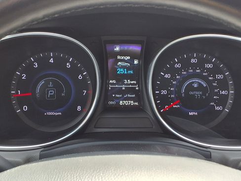 Used 2013 Hyundai Santa Fe Sport 2.0T FWD image 16