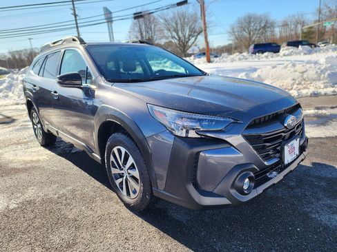 Certified 2025 Subaru Outback Premium image 25