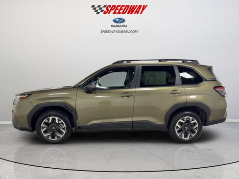 Used 2026 Subaru Forester Premium AWD/4WD image 10
