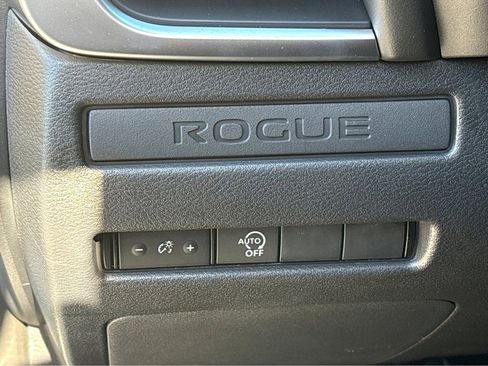 New 2026 Nissan Rogue S image 14