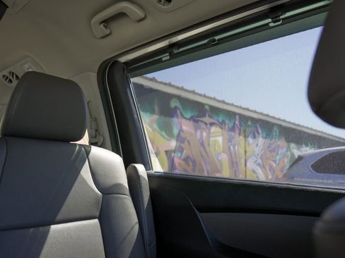 Used 2014 Honda Odyssey EX-L image 17