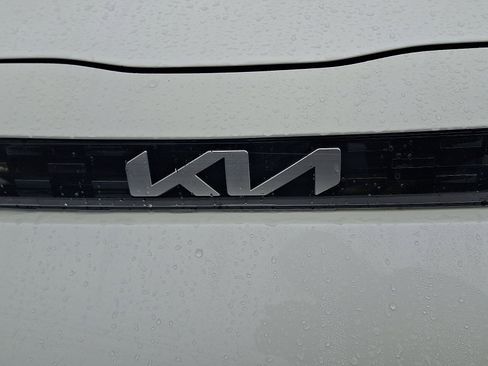 Used 2024 Kia Soul LX w/ Option Group 015 FWD image 30