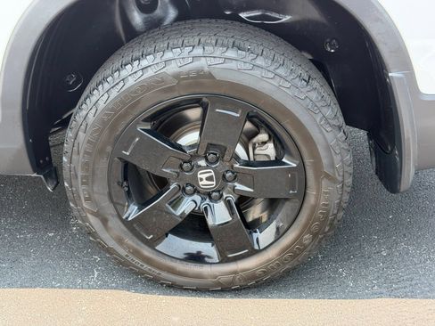 Used 2025 Honda Ridgeline Black Edition image 35