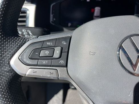 Used 2021 Volkswagen Atlas SEL R-Line image 19