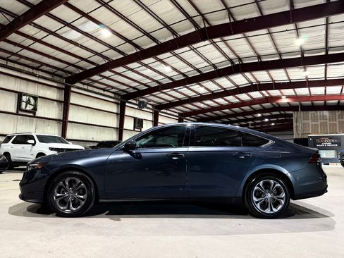 Used 2023 Honda Accord EX image 8