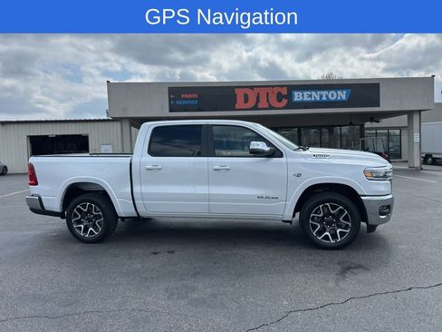 New 2026 RAM 1500 Laramie AWD/4WD image 3
