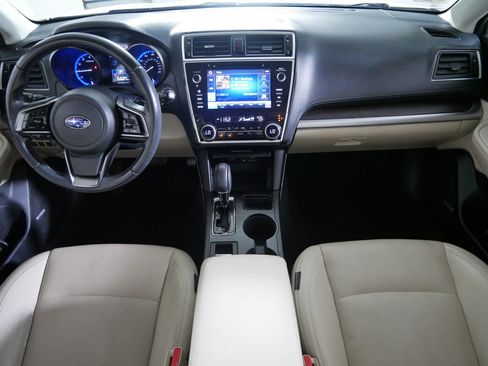 Used 2019 Subaru Outback 2.5i Limited AWD/4WD image 10