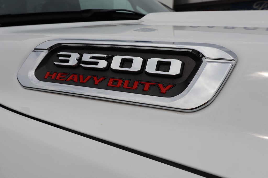 Used 2021 RAM 3500 Tradesman w/ Chrome Appearance Group RWD image 25