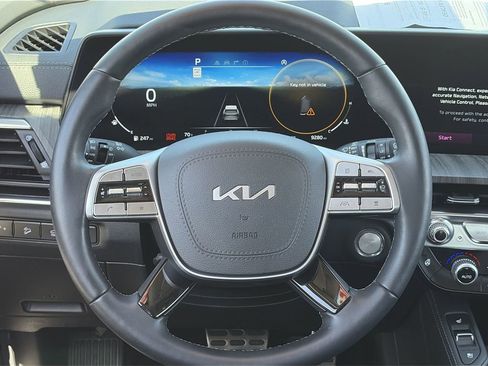 Certified 2025 Kia Telluride SX Prestige AWD/4WD image 21