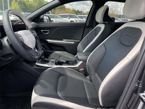 New 2025 Kia K4 GT-Line w/ GT-Line Premium Package image 24