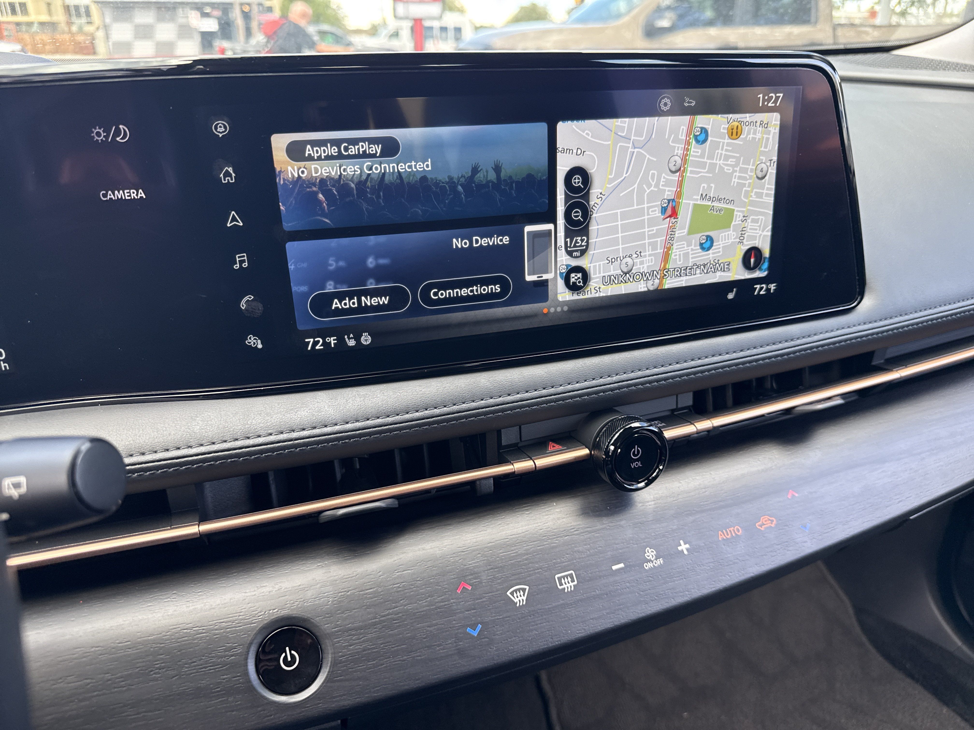 Certified 2024 Nissan Ariya AWD image 17