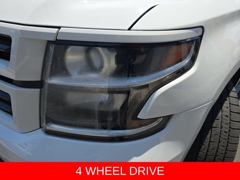 Used 2020 Chevrolet Tahoe Premier AWD/4WD image 32
