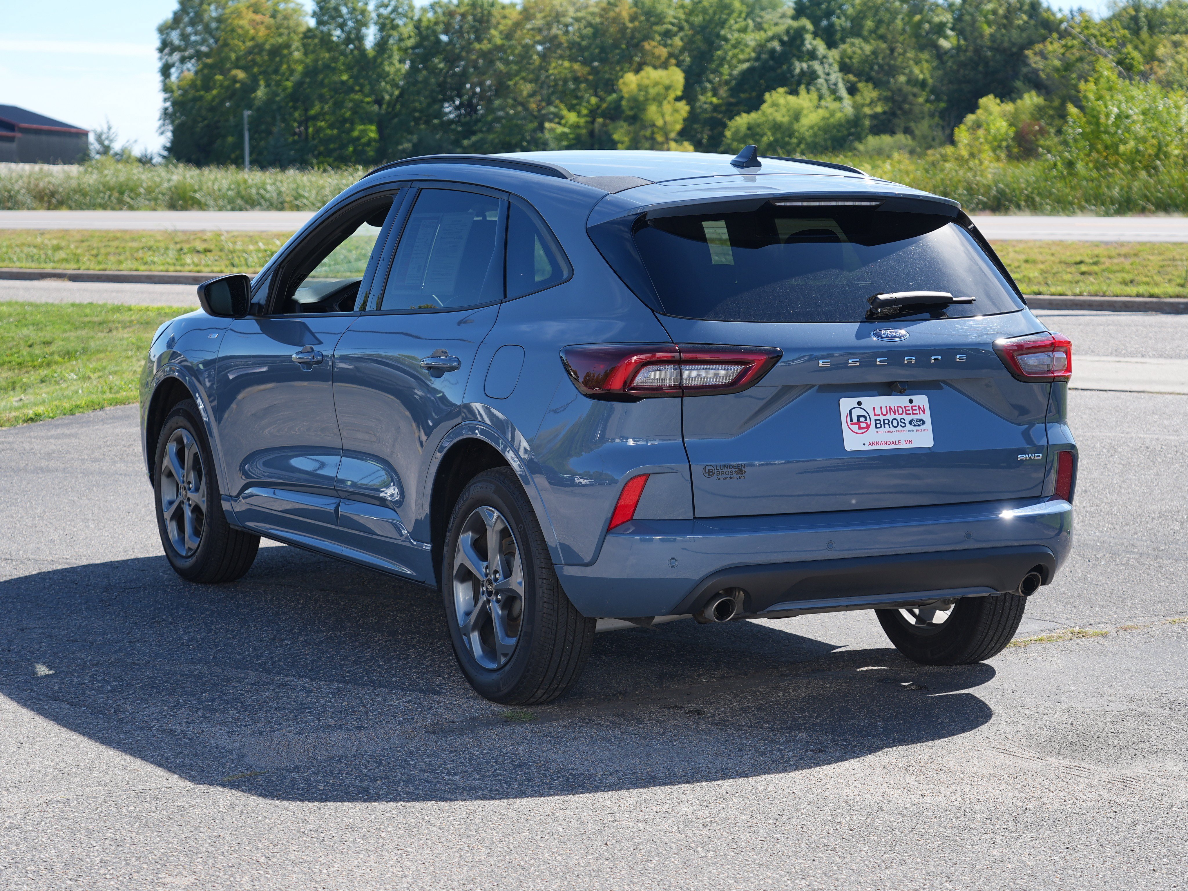 Used 2024 Ford Escape ST-Line w/ Tech Pack #1 AWD/4WD image 6