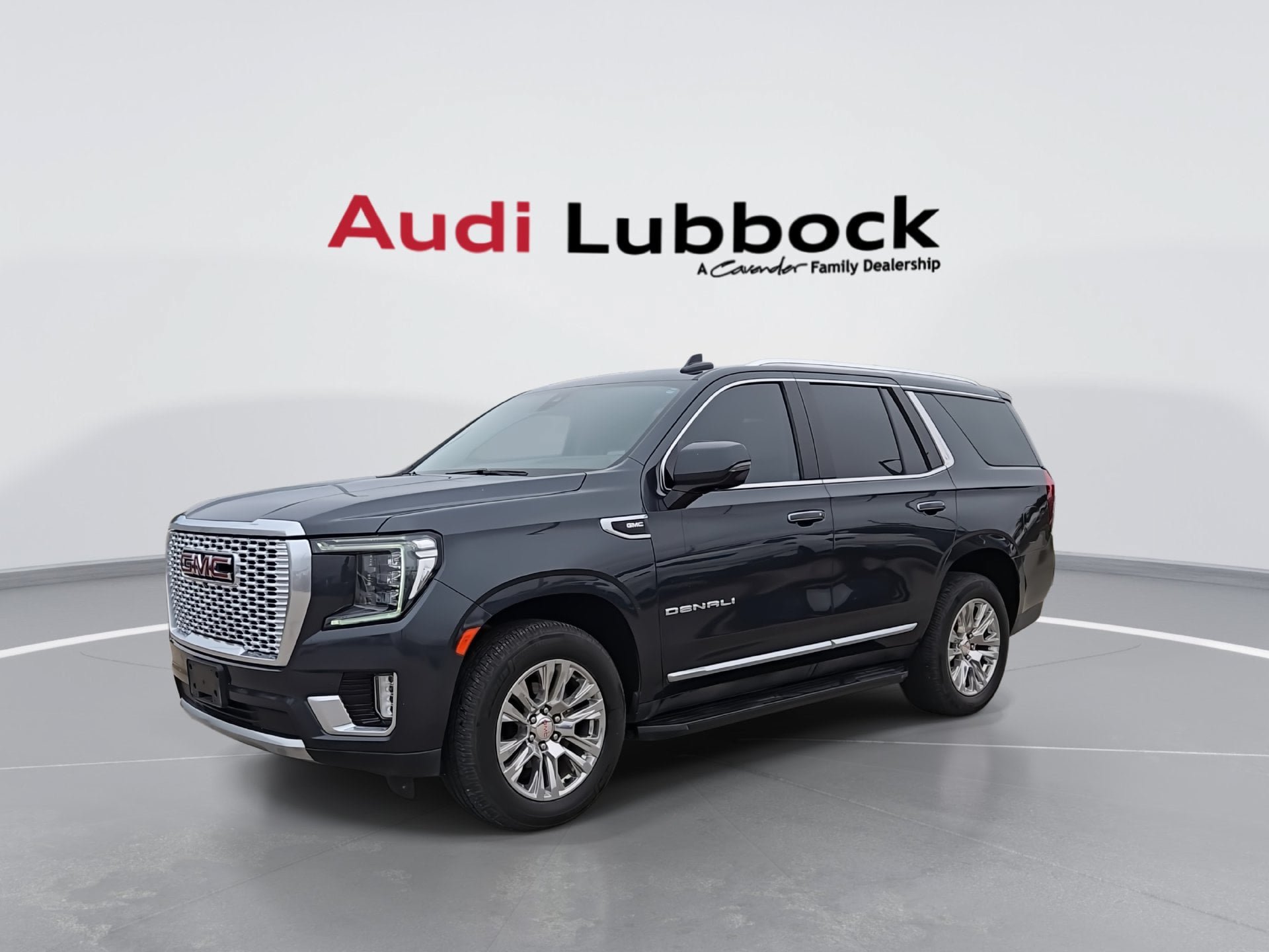 Used 2022 GMC Yukon Denali RWD image 4