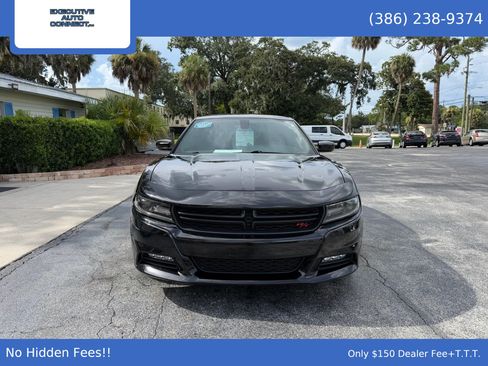 Used 2016 Dodge Charger R/T RWD image 2