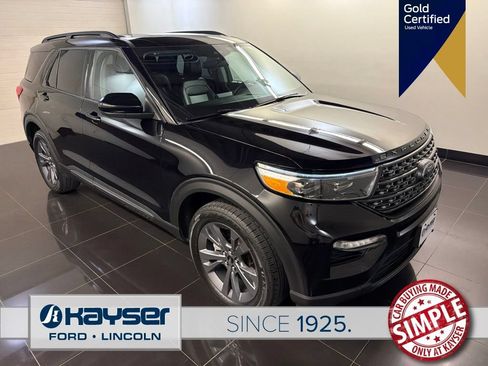 Certified 2023 Ford Explorer XLT w/ Equipment Group 202A AWD/4WD image 1