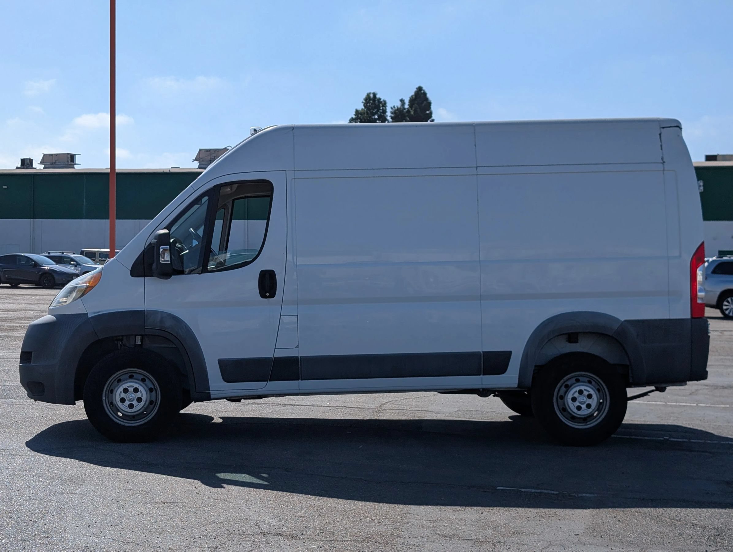 Used 2015 RAM ProMaster 1500 FWD image 3
