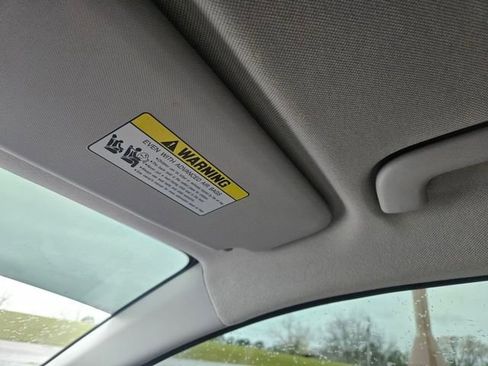 Used 2020 Hyundai Elantra SEL image 21