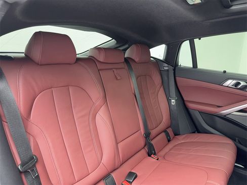 Used 2022 BMW X6 xDrive40i w/ Executive Package image 50