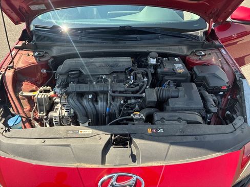 Used 2022 Hyundai Elantra SEL FWD image 25