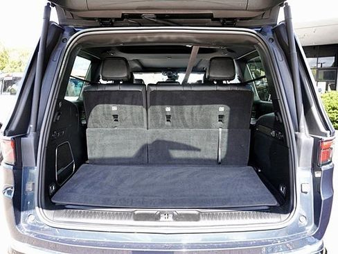 Used 2023 Jeep Wagoneer Series II w/ Premium Group I AWD/4WD image 13