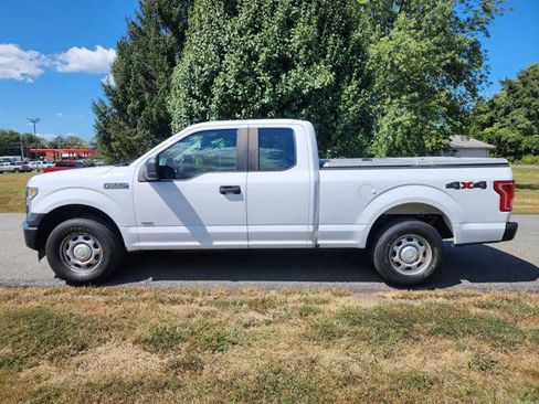 Used 2017 Ford F150 XL w/ Equipment Group 101A Mid image 1