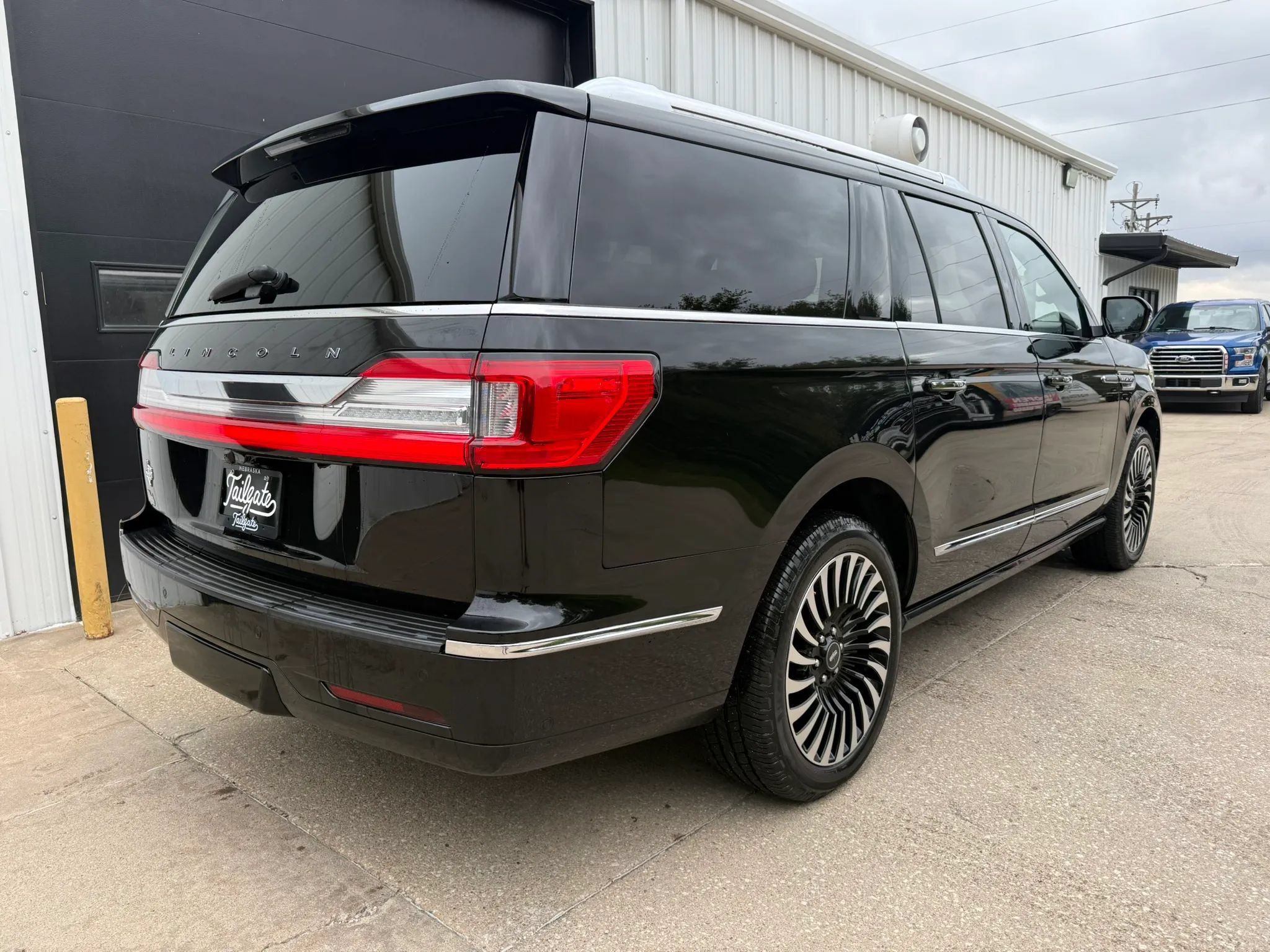 Used 2018 Lincoln Navigator L Black Label AWD/4WD image 5