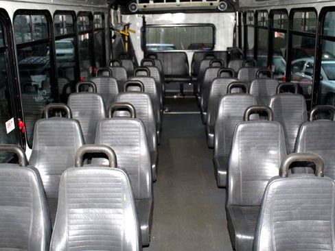 Used 2013 Ford F550 2WD Regular Cab Super Duty w/ Payload Upgrade Pkg image 8