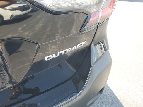 Certified 2023 Subaru Outback Limited AWD/4WD image 8