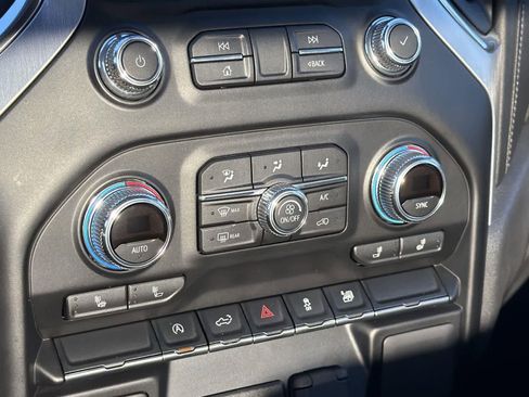 Used 2021 GMC Sierra 1500 Elevation image 15