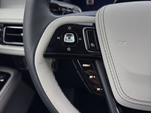 New 2026 Lincoln Aviator Reserve w/ Luxury Package AWD/4WD image 23