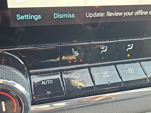 Certified 2024 Chevrolet Colorado ZR2 w/ Technology Package image 20