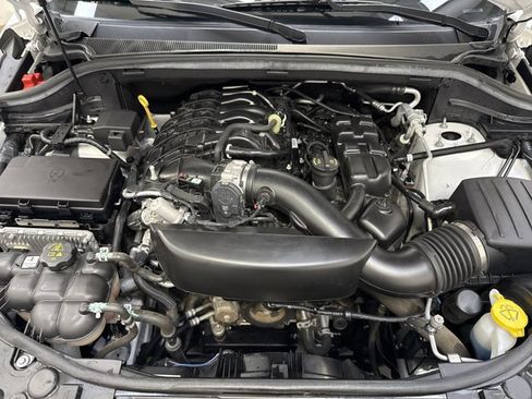 Used 2022 Dodge Durango SXT image 34