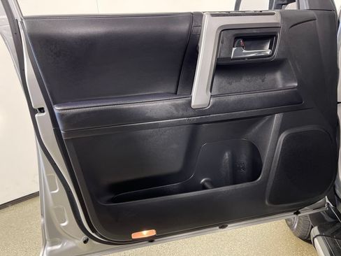 Certified 2022 Toyota 4Runner SR5 Premium w/ Moonroof Package RWD image 17