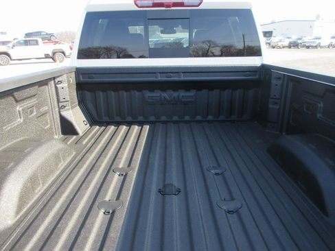 New 2026 GMC Sierra 2500 SLT w/ SLT Premium Package image 6