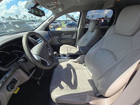 Used 2014 GMC Acadia SLT w/ Technology Package FWD image 4