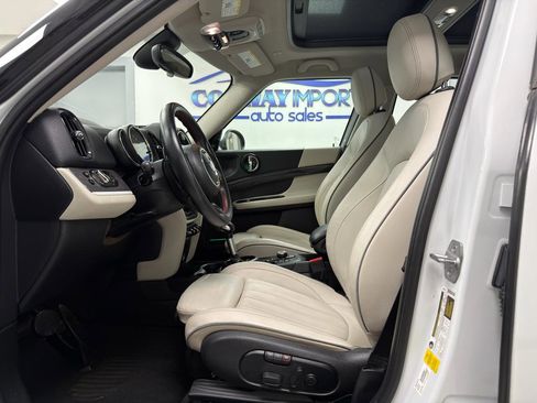 Used 2019 MINI Cooper Countryman S FWD image 9