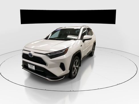 Used 2023 Toyota RAV4 SE w/ Weather & Moonroof Package AWD/4WD image 4