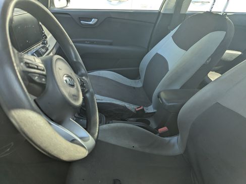 Certified 2021 Kia Rio S image 14