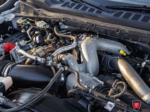 Used 2024 Ford F250 Lariat w/ Sport Appearance Package image 50