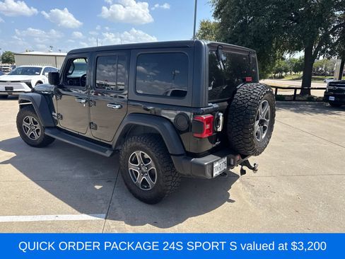 Used 2019 Jeep Wrangler Unlimited Sport AWD/4WD image 3